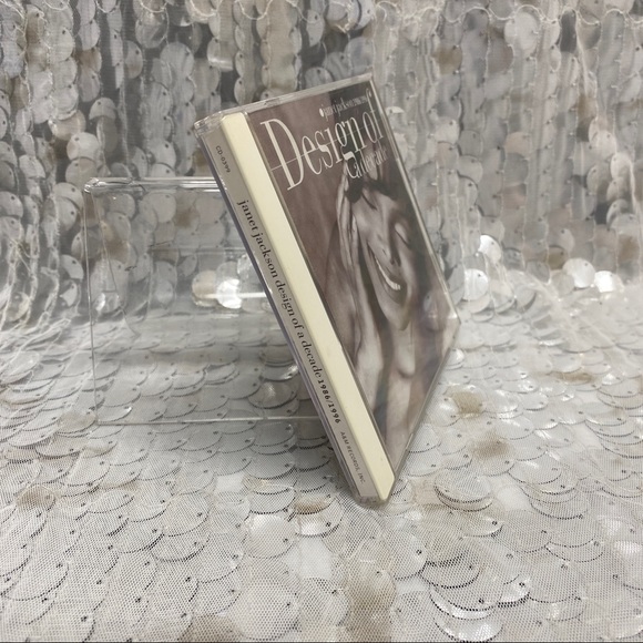 Janet Jackson - Design of a Decade: 1986–1996 - Picture 3 of 13